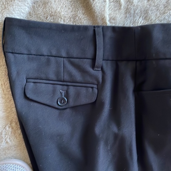 BCBG black slacks two pockets in front two pockets in the back size 8 - Picture 2 of 14